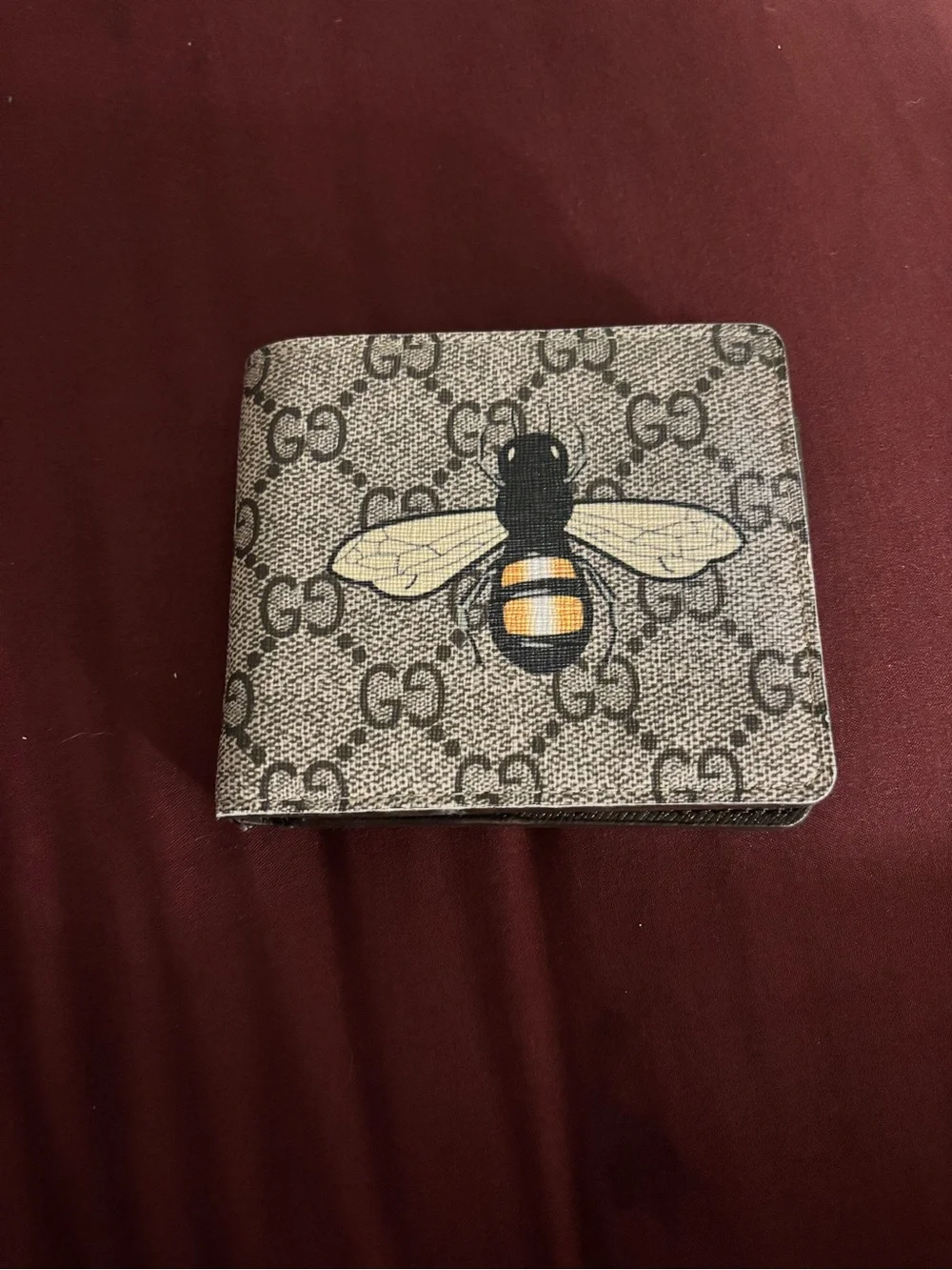 Gucci GG Supreme Bee Wallet - Beige, Black, Yellow